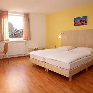 A&o Friedrichshain Хостел Берлин